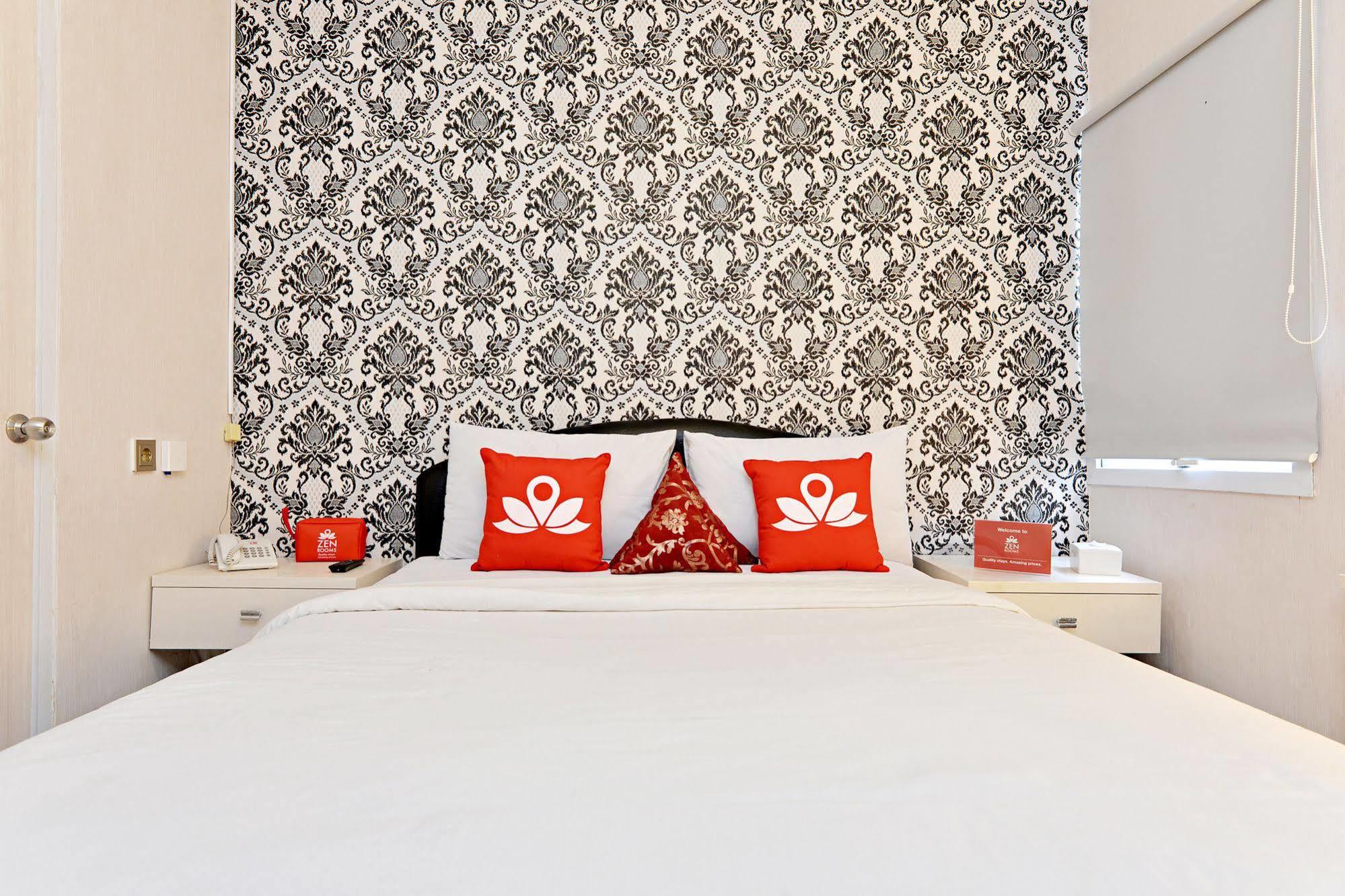 Zen Rooms Basic Tangerang Aeropolis Bagian luar foto